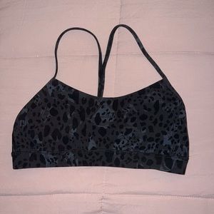 Lululemon flow y bra in cheetah camo deep coal multi